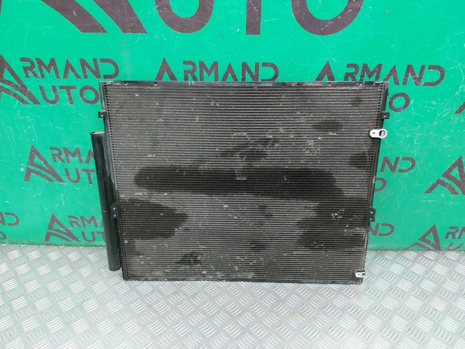 Радиатор кондиционера Toyota Land Cruiser 2007-2021