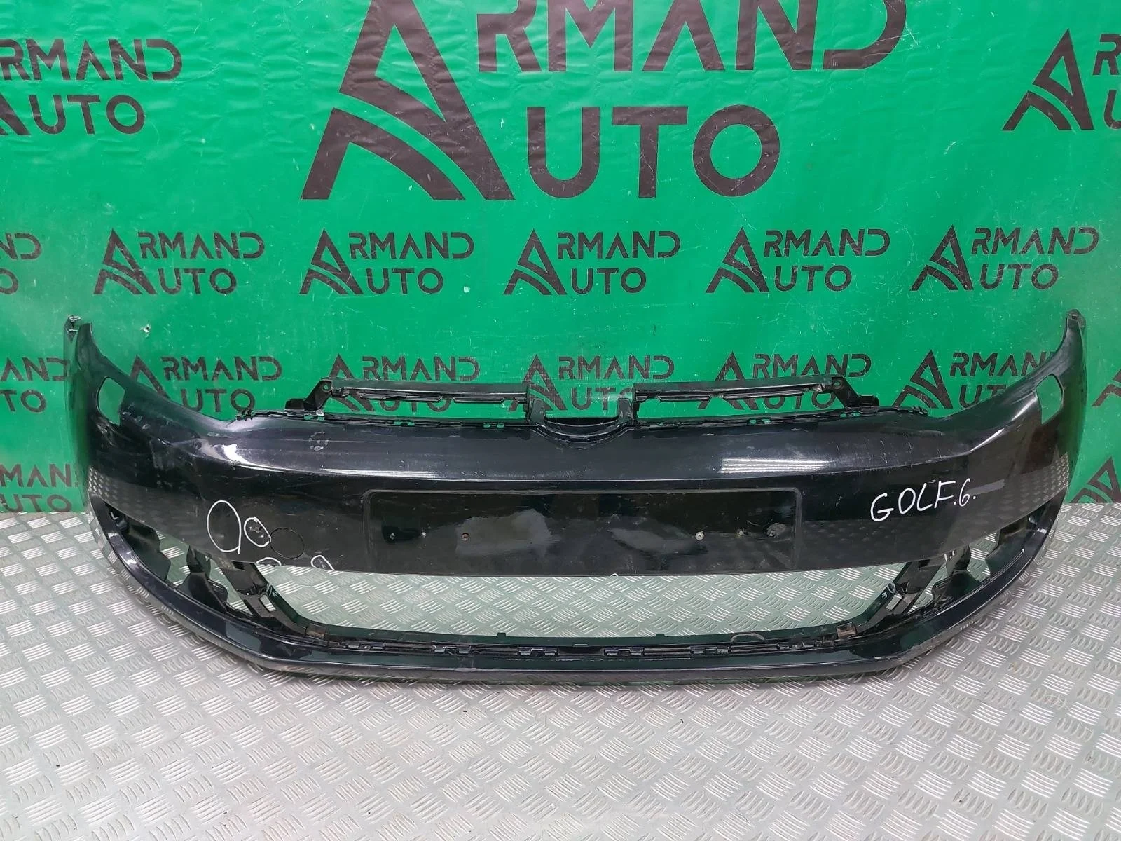 Бампер Volkswagen Golf 2008-2012 6
