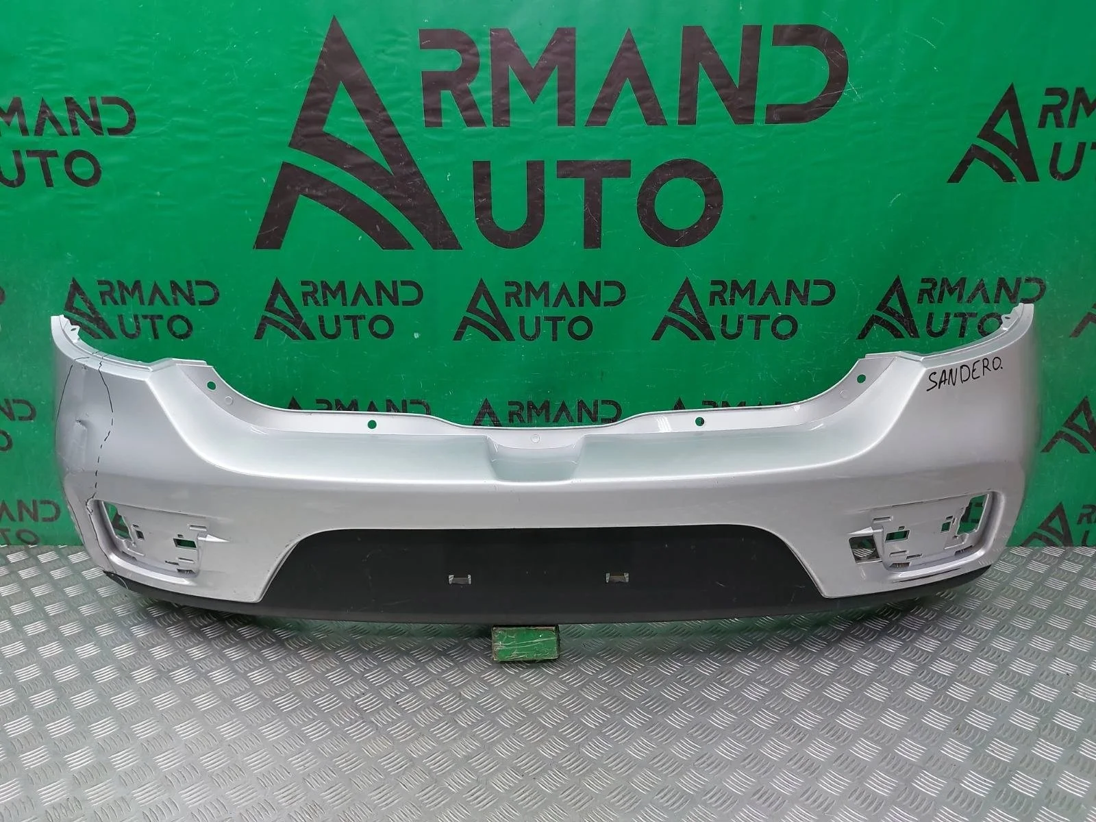 Бампер Renault Sandero 2013-2022