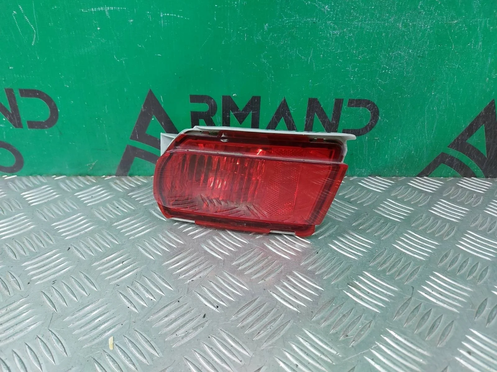 Фонарь противотуманный TOYOTA Land Cruiser Prado 2009-нв 150