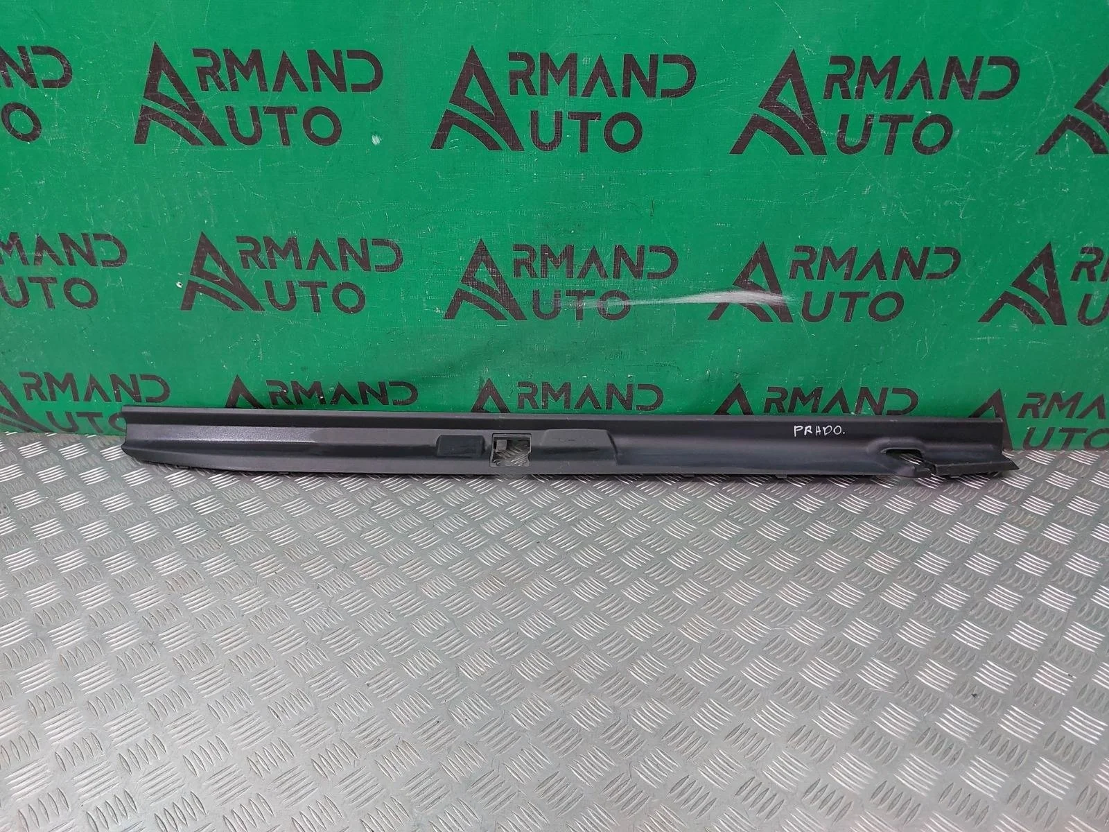 Накладка бампера Toyota Land Cruiser Prado 2009-нв 150