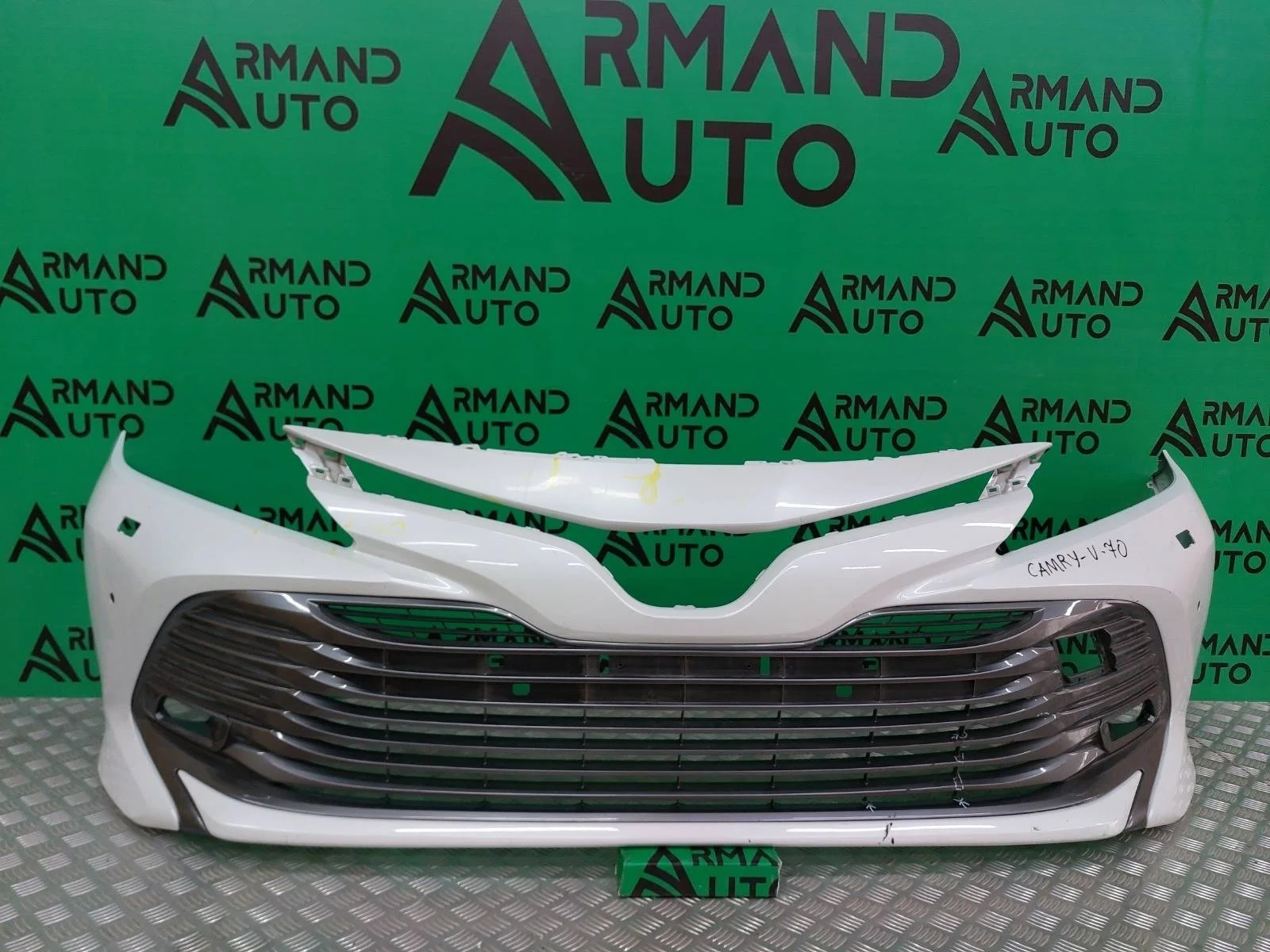 Бампер Toyota Camry 2017-2021 8 XV70