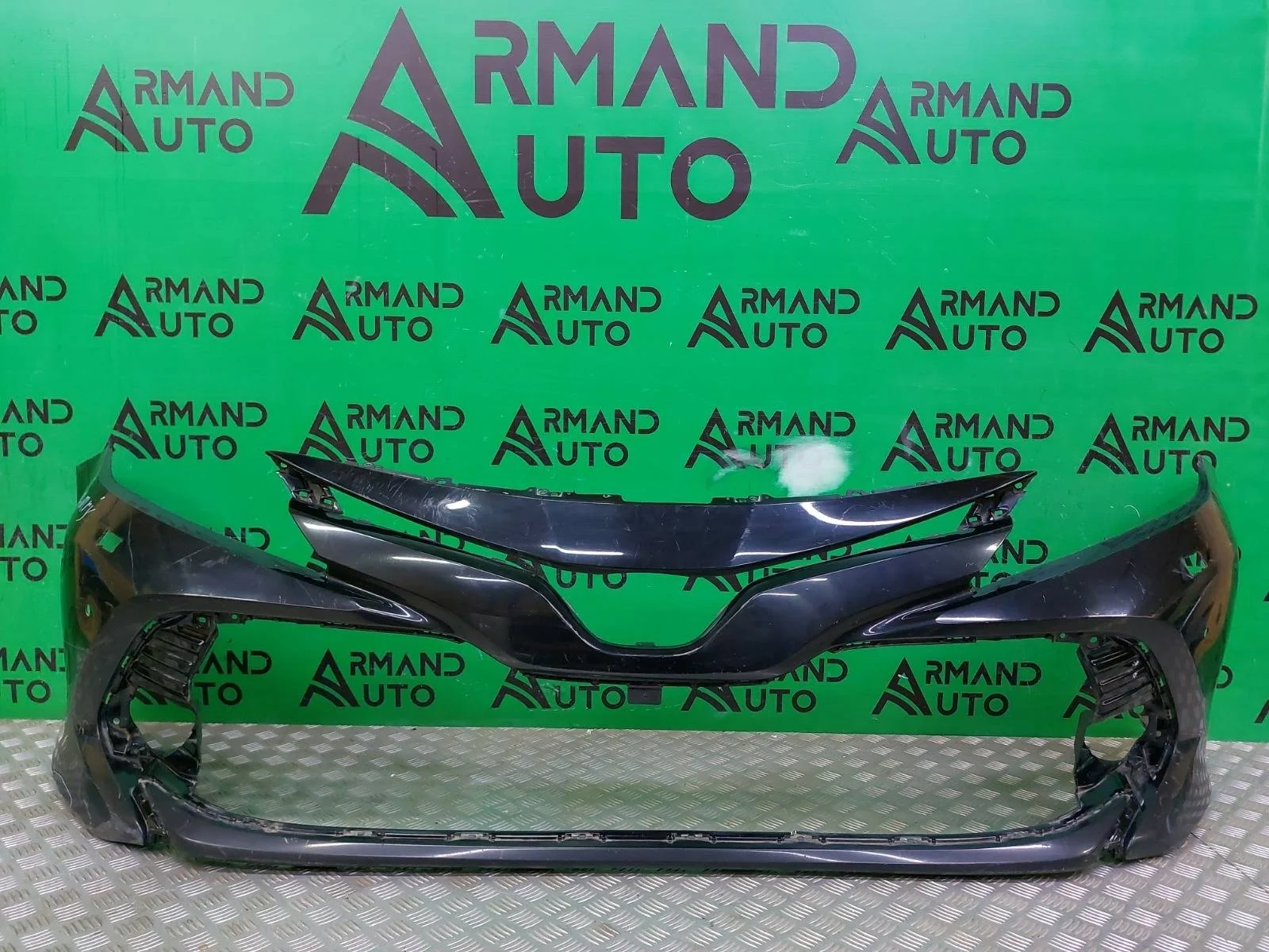 Бампер Toyota Camry 2017-2021 8 XV70