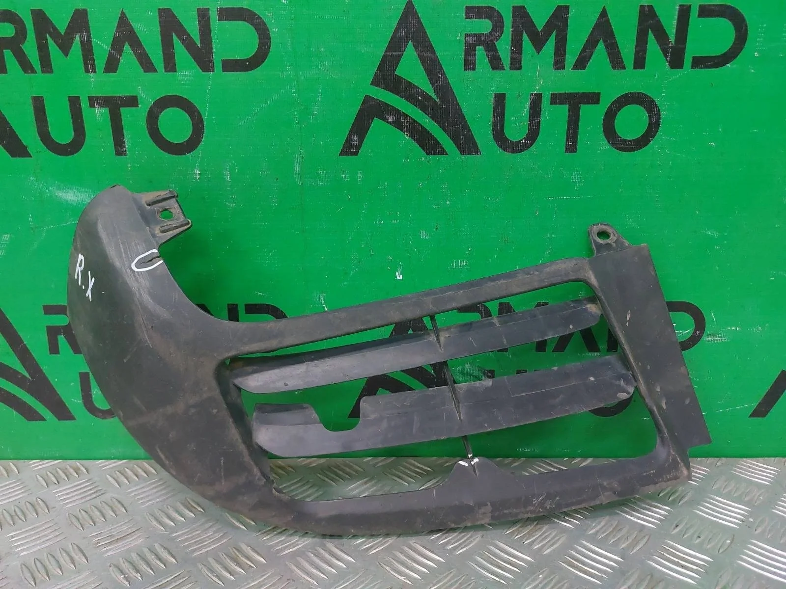 Накладка бампера Lexus RX 2012-2015 3 AL10