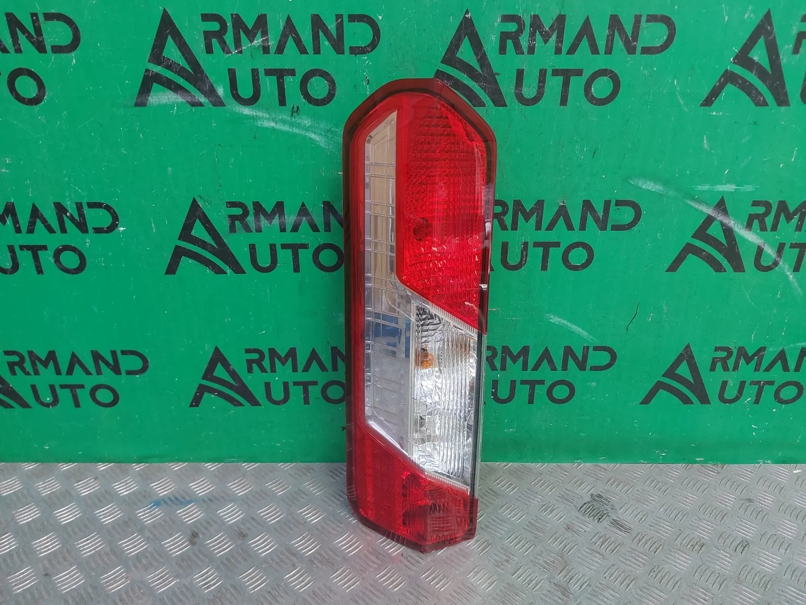Фонарь Ford Transit 2014-нв 7 TTG