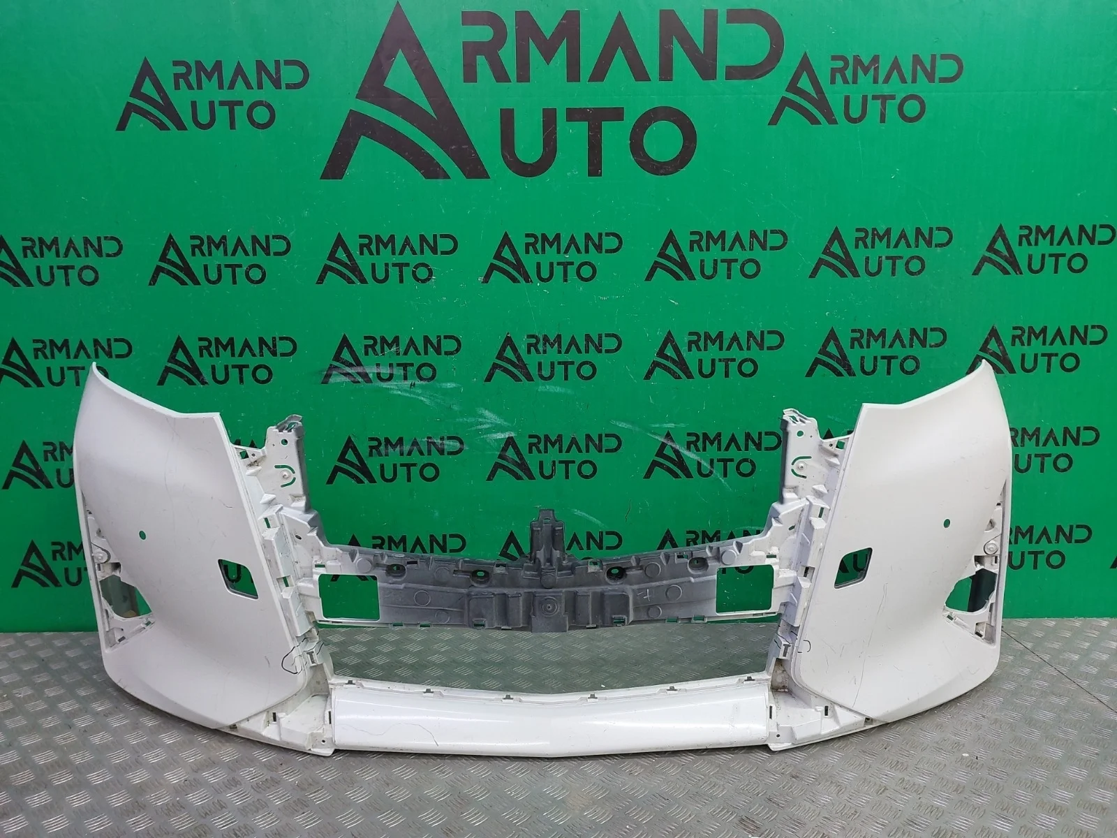 Бампер Toyota Alphard 2017-нв 3