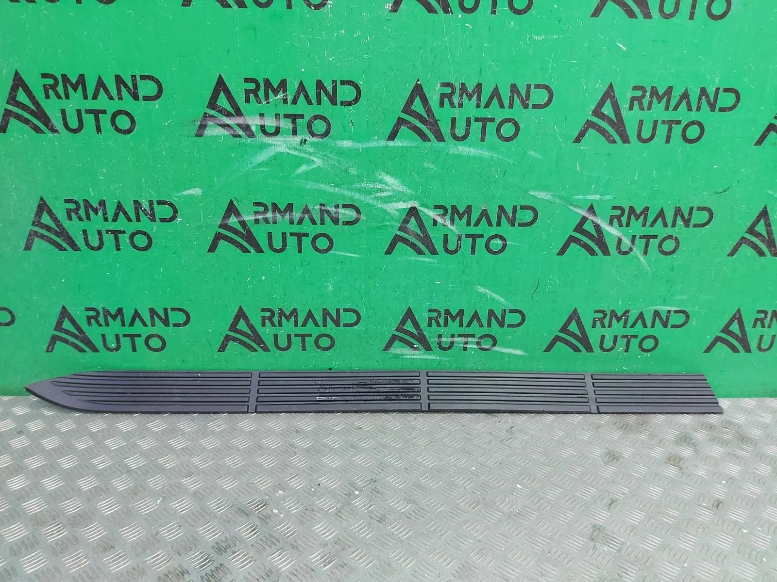 Накладка подножки Toyota Land Cruiser 2012-2021 200