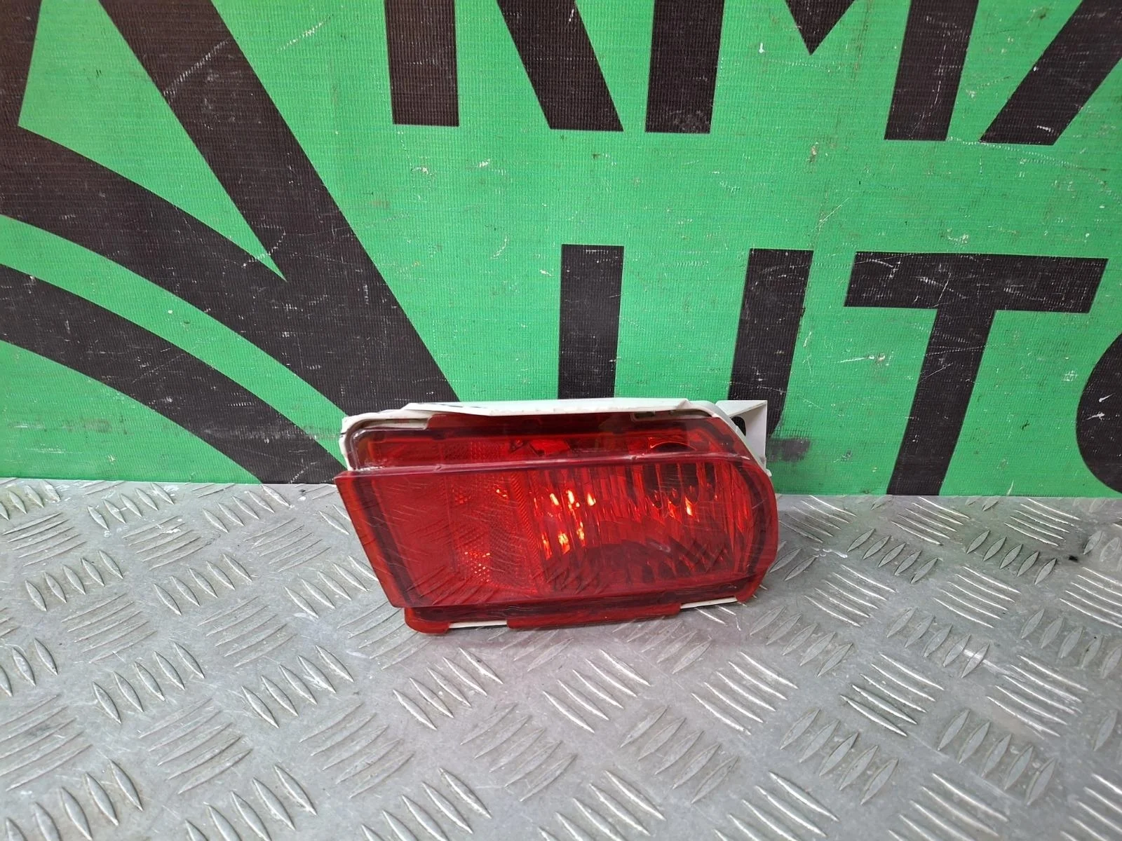 Фонарь противотуманный Toyota Land Cruiser Prado 2009-нв 150
