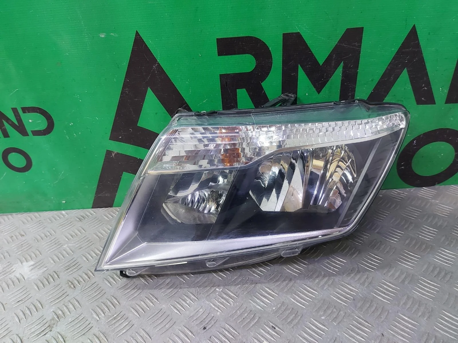 Фара Nissan Terrano 2014-2022 3 D10