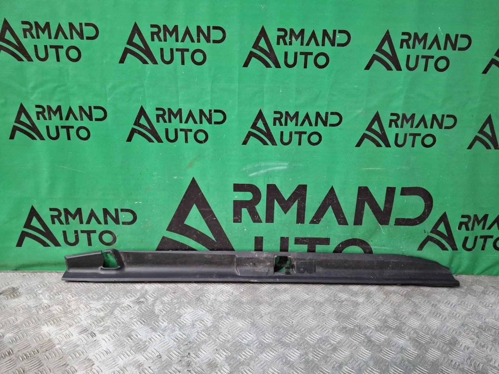Накладка бампера Toyota Land Cruiser Prado 2009-нв 150