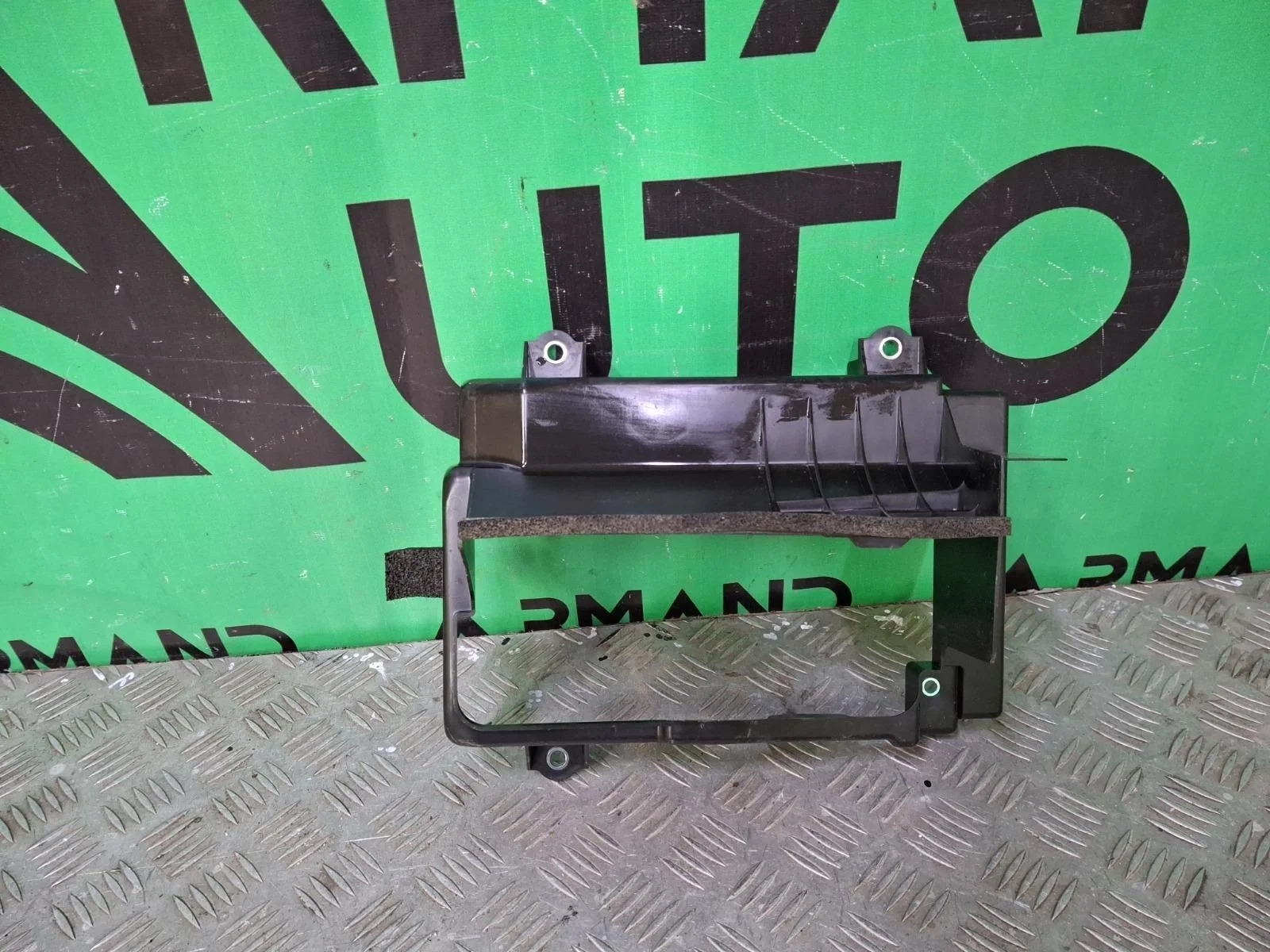 Диффузор радиатора кпп Toyota Land Cruiser 2007-2021