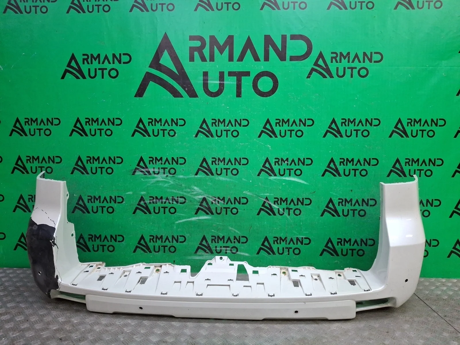 Бампер Toyota Land Cruiser Prado 2017-нв 150