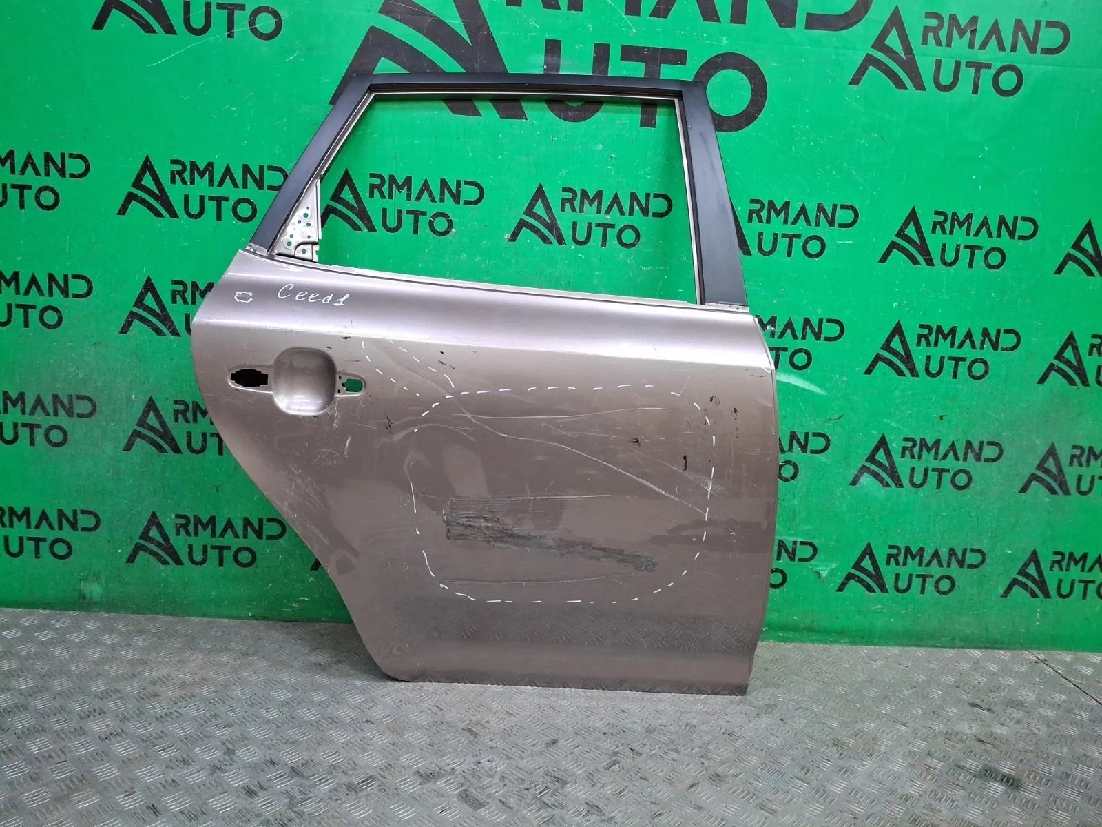 Дверь KIA Ceed 2006-2012
