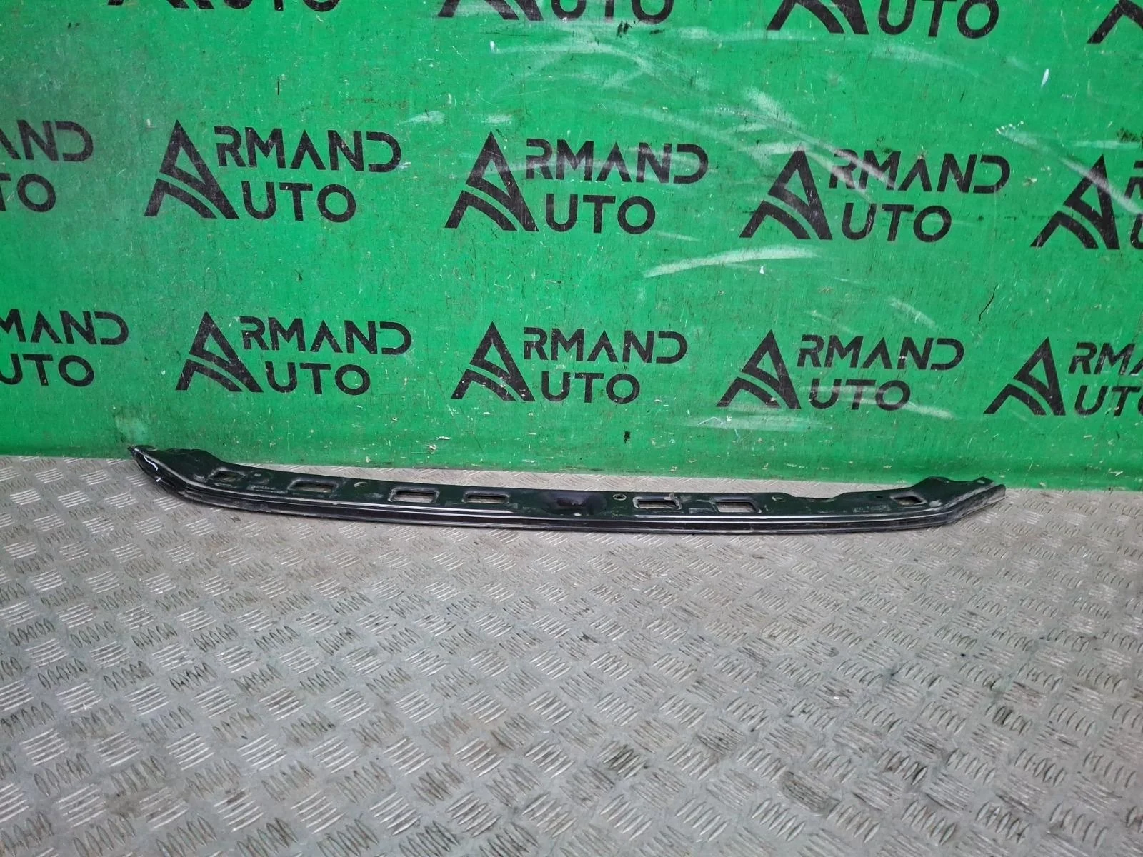Усилитель бампера верхний Toyota Land Cruiser 2012-2015 200