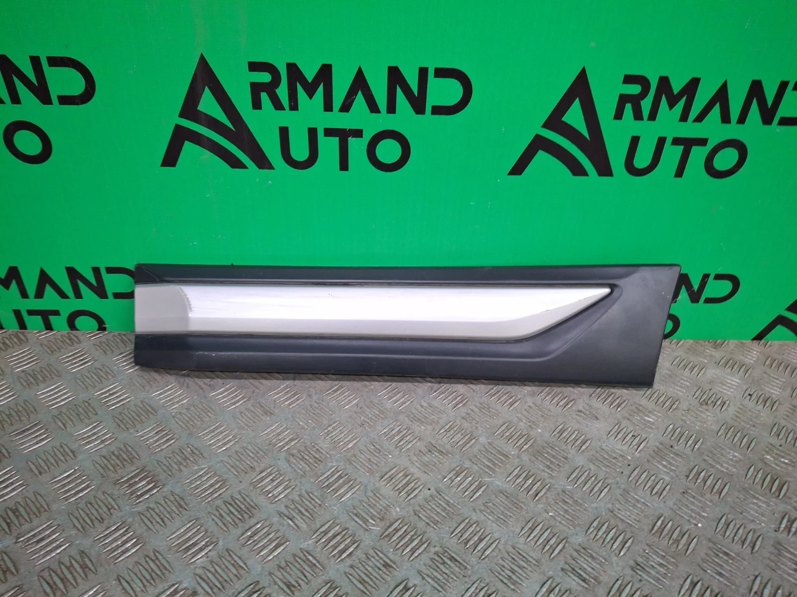 Молдинг двери Mitsubishi Outlander 2015-нв 3