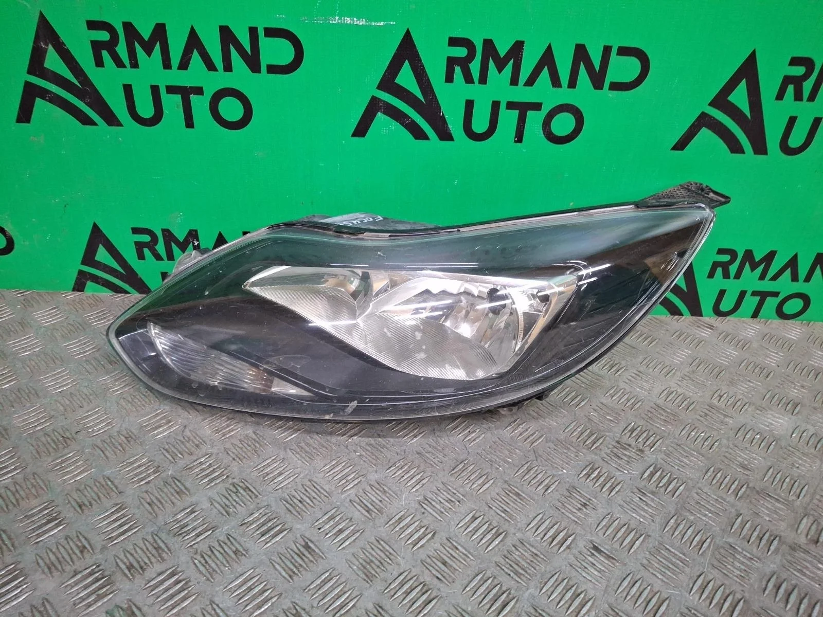 Фара Ford Focus 2011-2015