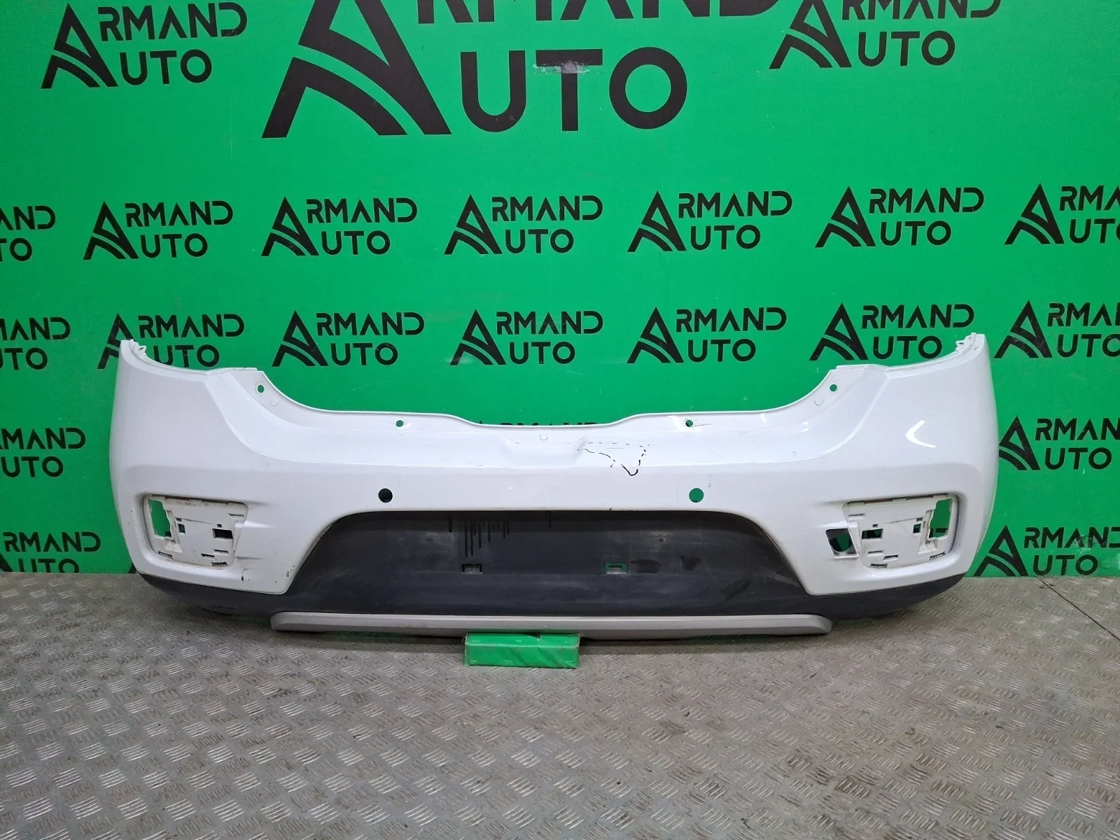 Бампер Renault Sandero 2013-2022