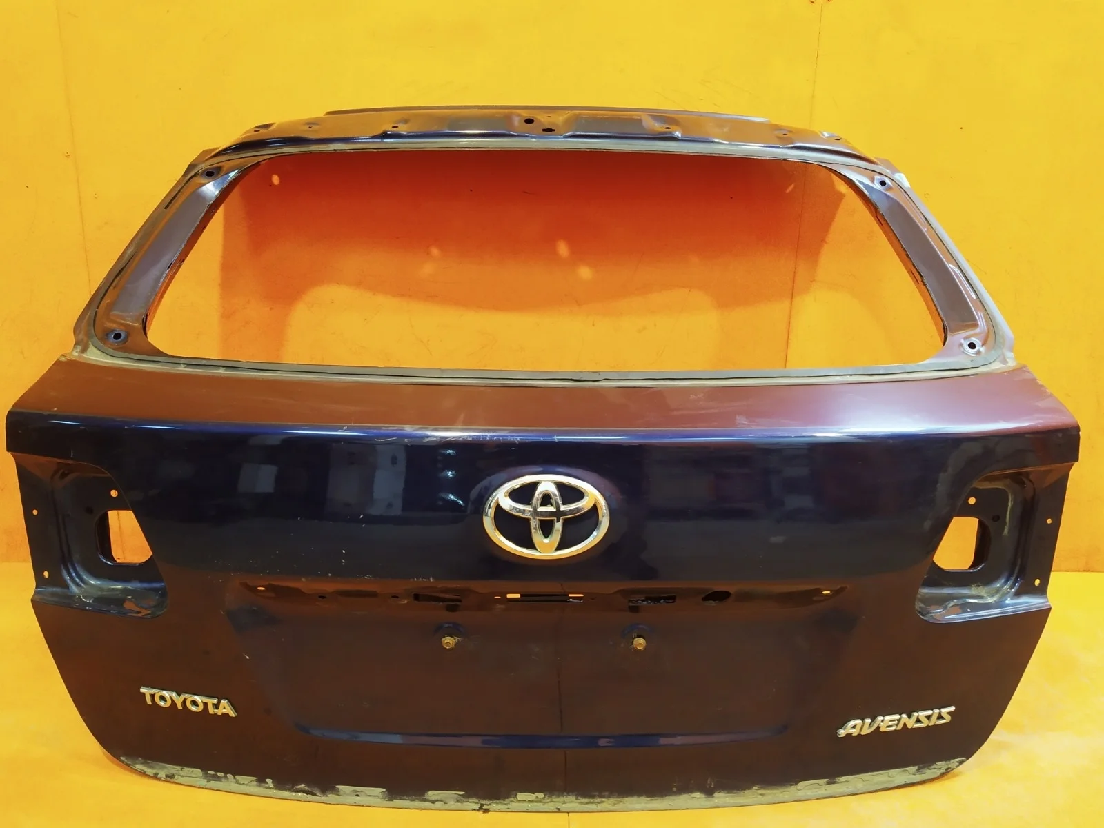 Дверь багажника Toyota Avensis 2008-нв 3 Т270