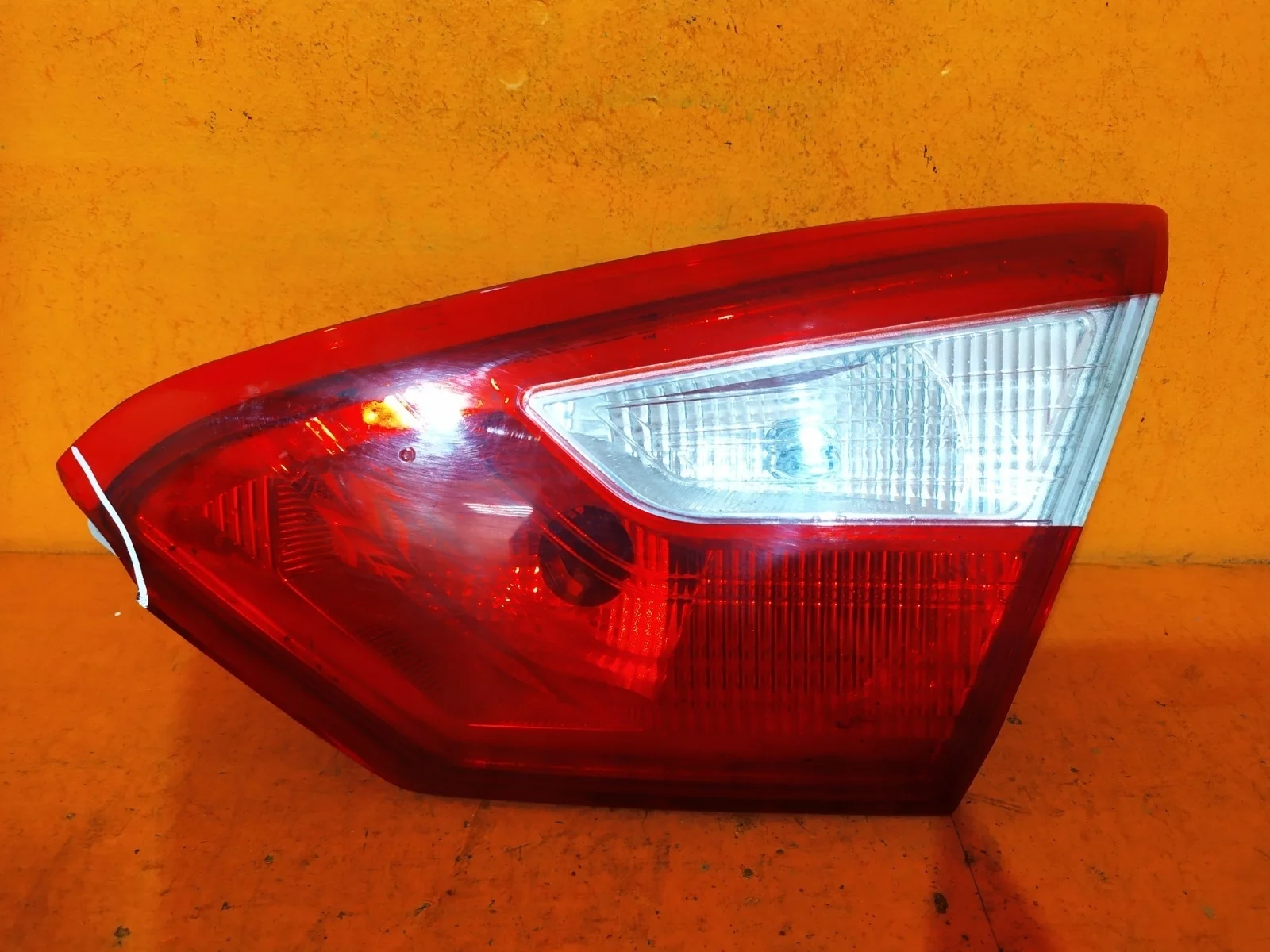 Фонарь внутренний Ford Focus 2011-2015 3