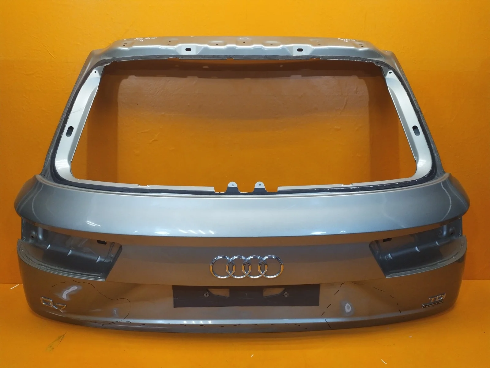 Дверь багажника Audi Q7 2015-2020 4M