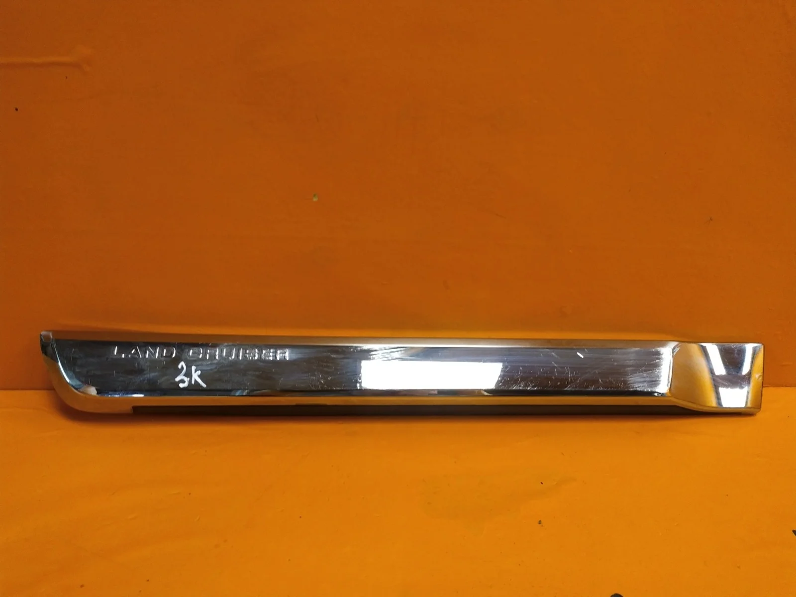 Молдинг двери Toyota Land Cruiser 2015-2021 200