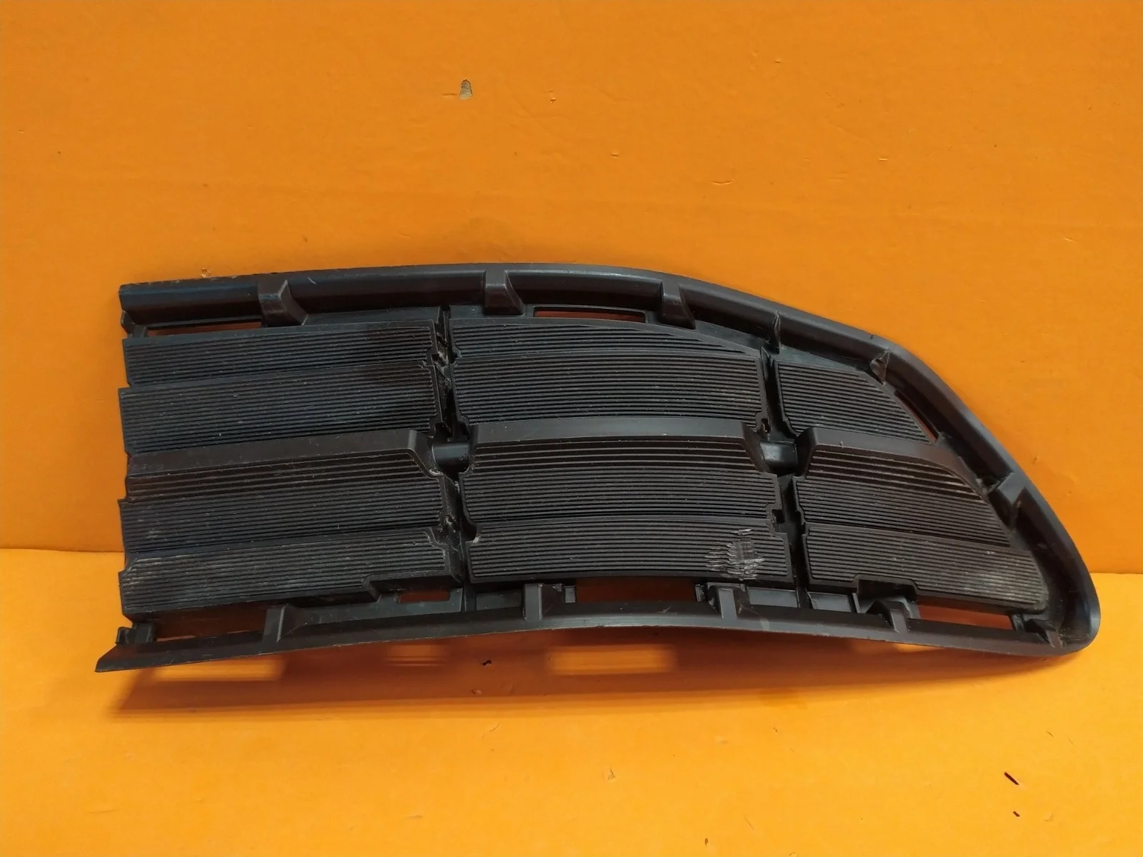 Решетка бампера Toyota RAV4 2012-2015 CA40