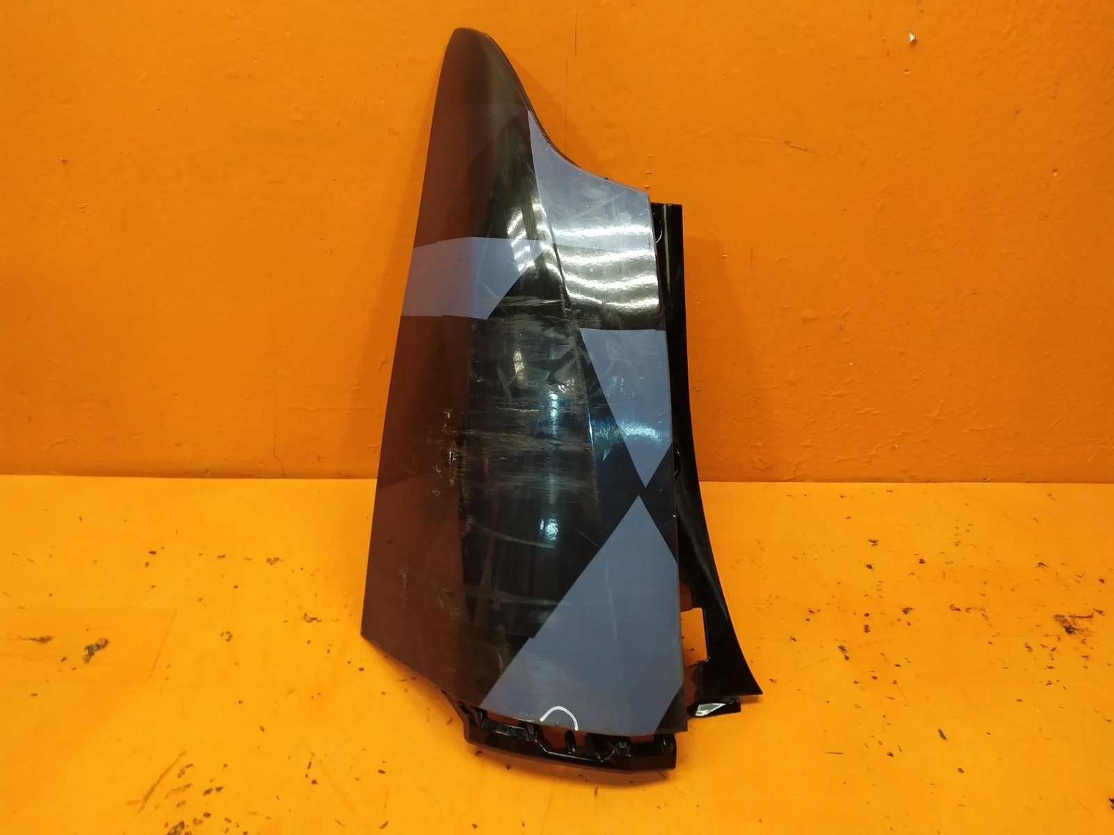 Накладка бампера верхняя Toyota Alphard 2015-нв 3