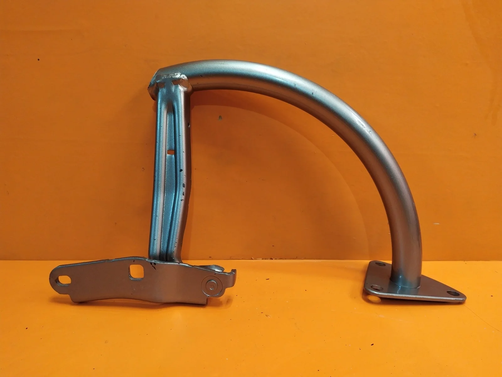 Петля крышки багажника Volkswagen Passat 2005-2010 B6