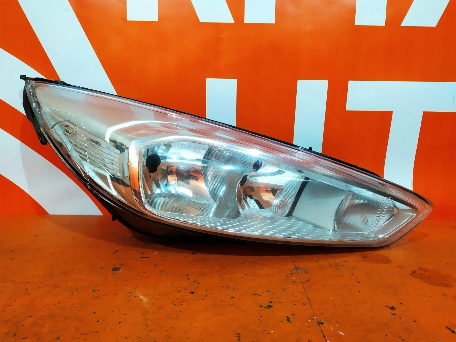 Фара Ford Focus 2014-2019 3