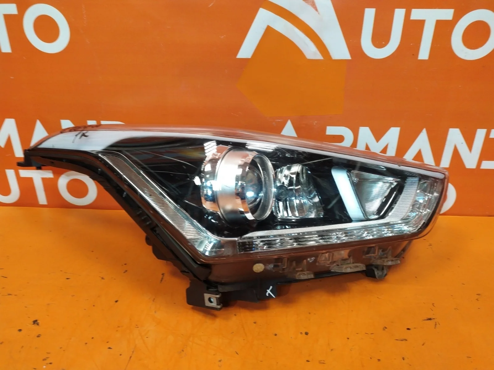 Фара Hyundai Creta 2016-2021