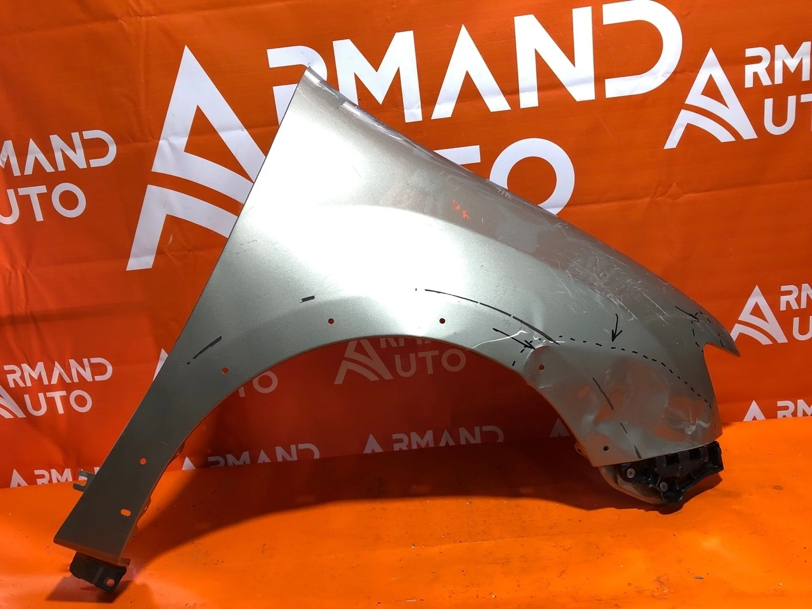 Крыло Renault Sandero 2013-2022