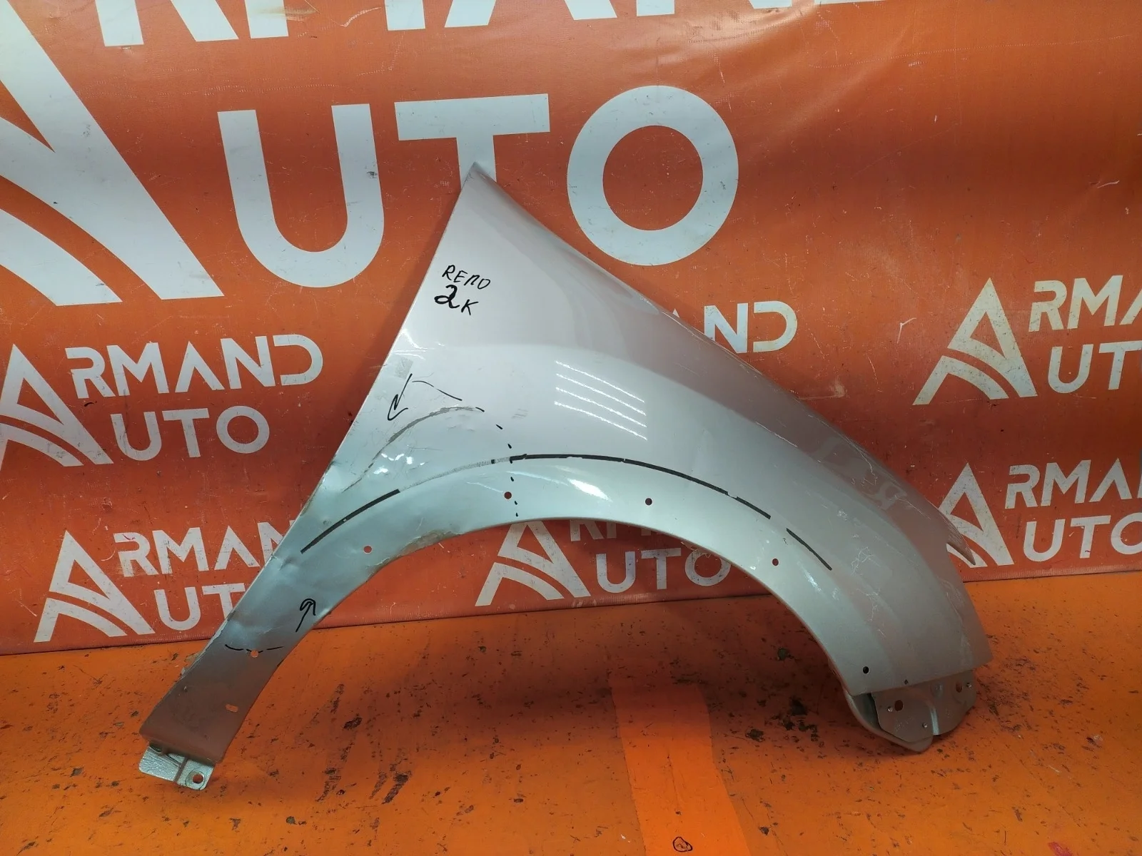 Крыло Renault Sandero 2013-2022