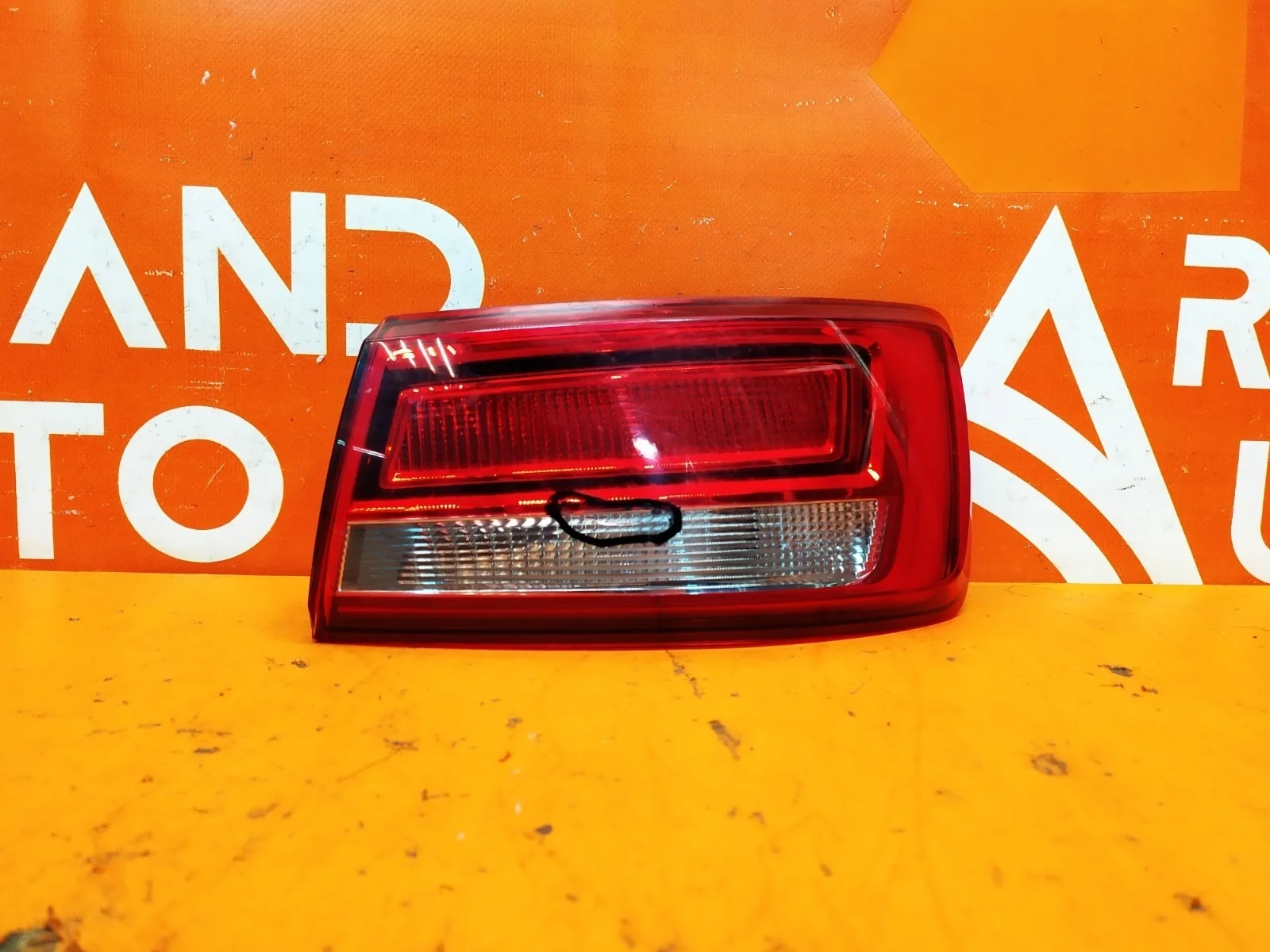 Фонарь внешний Audi A3 2016-2020 8V