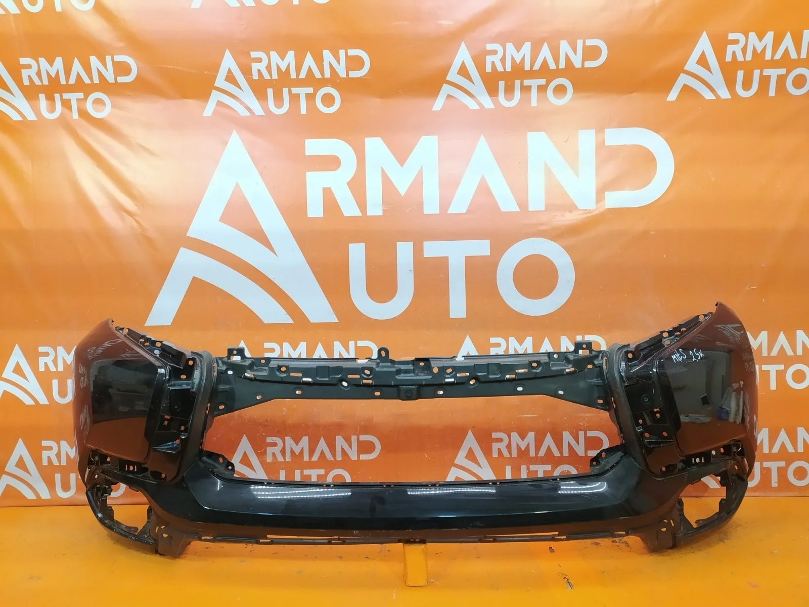 Бампер Mitsubishi Pajero Sport 2015-2021 3