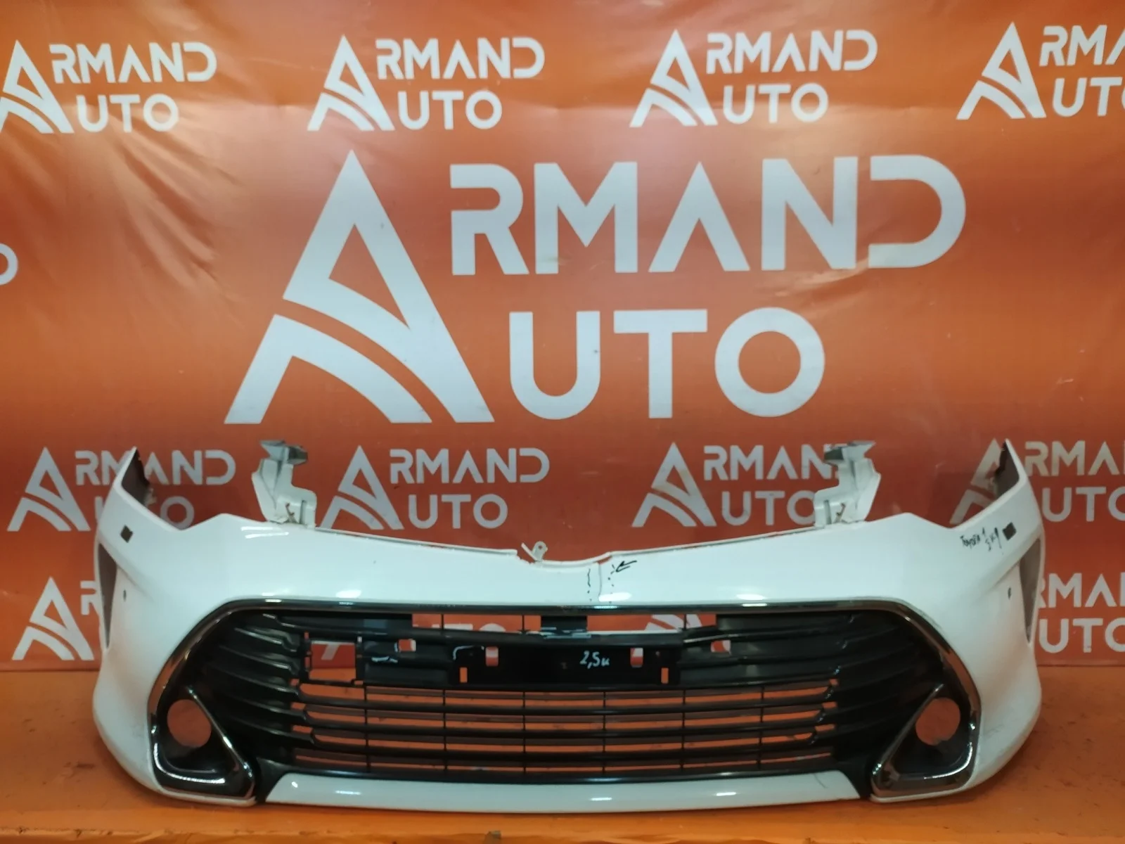 Бампер Toyota Camry 2014-2017 XV50