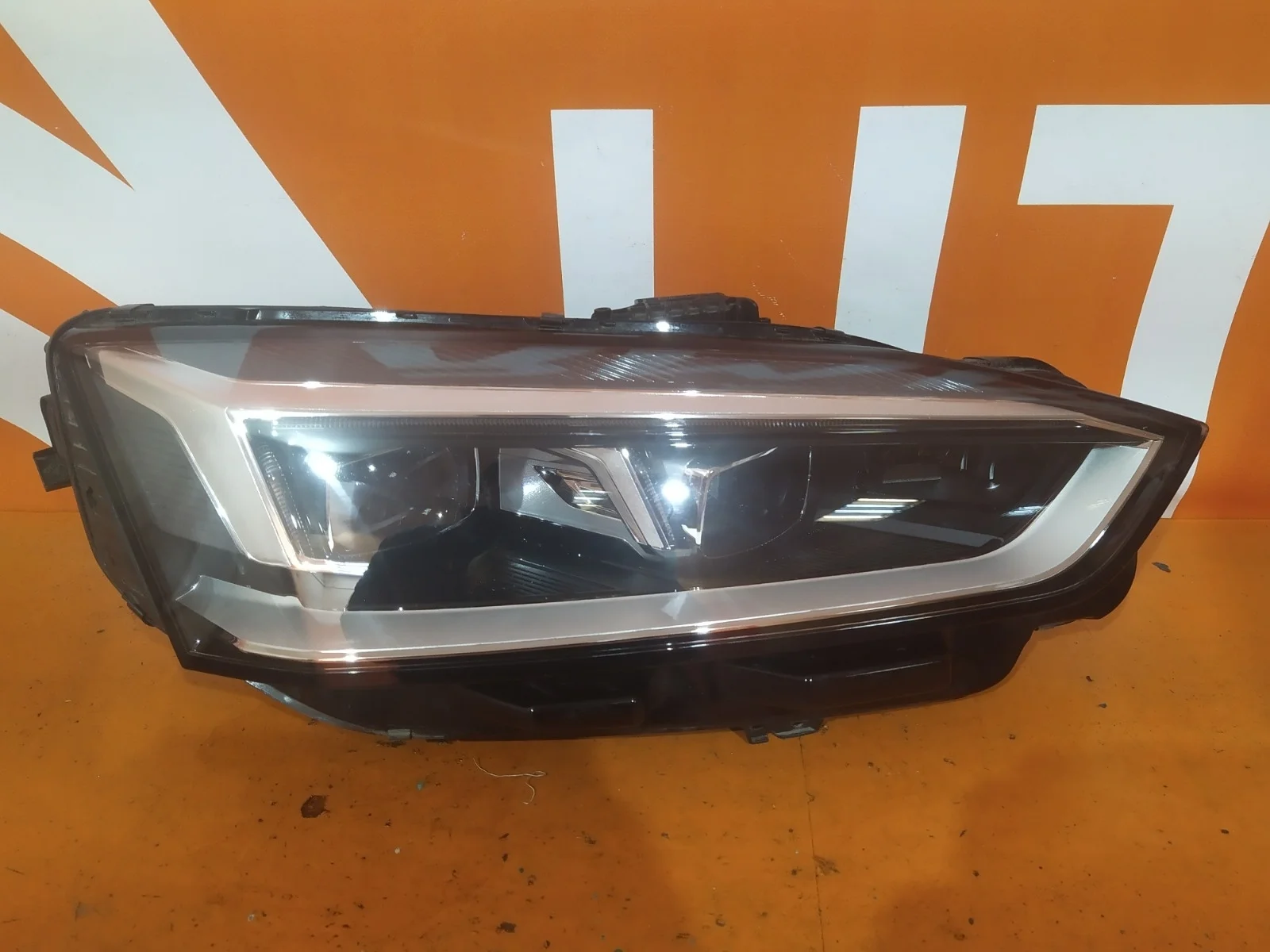 Фара Audi A5 2016-нв F5