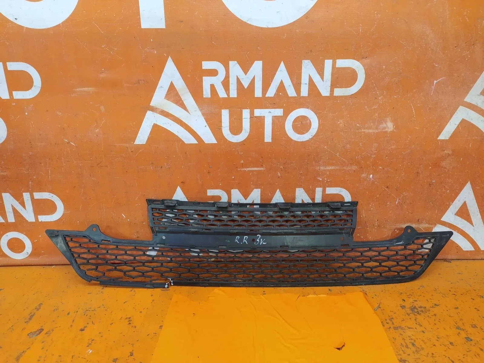 Решетка бампера Land Rover Range Evoque 2011-2015 L538