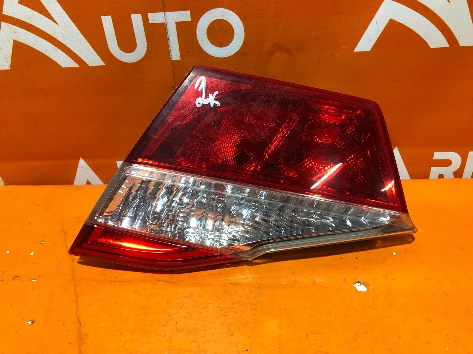 Фонарь внутренний Toyota Camry 2011-2014 7 XV50