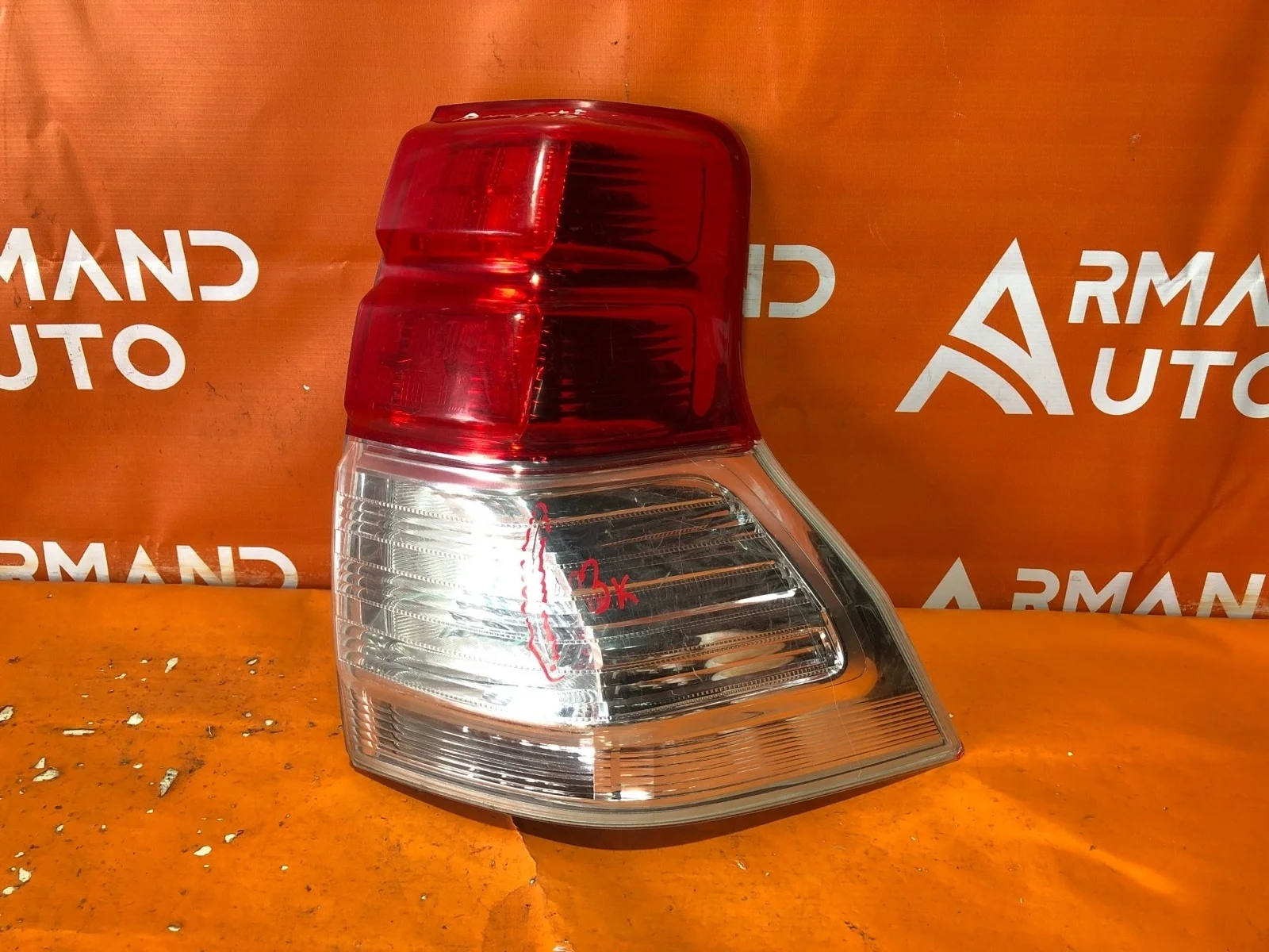 Фонарь Toyota Land Cruiser Prado 2009-2013 150