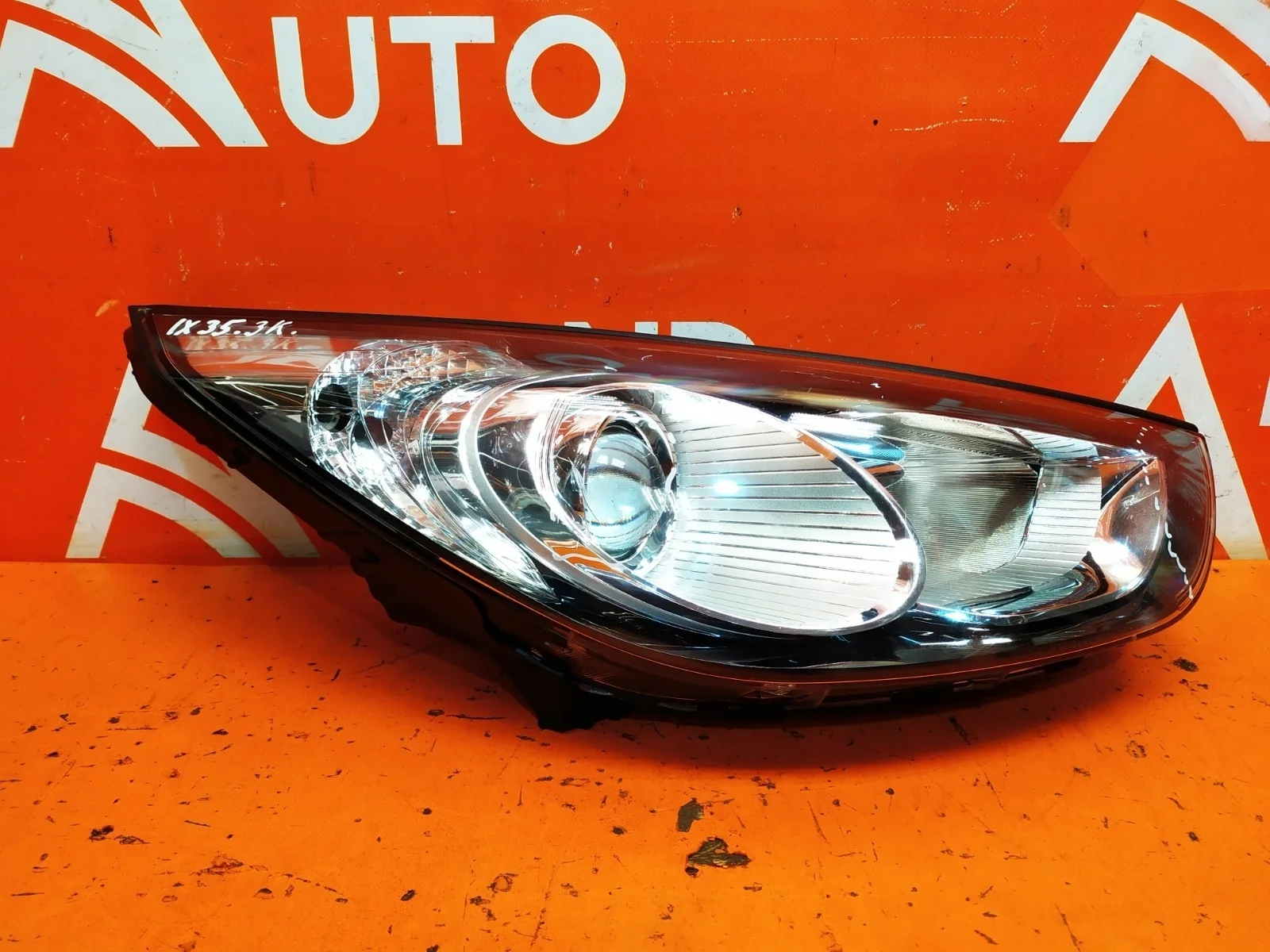 Фара Hyundai IX35 2010-2013