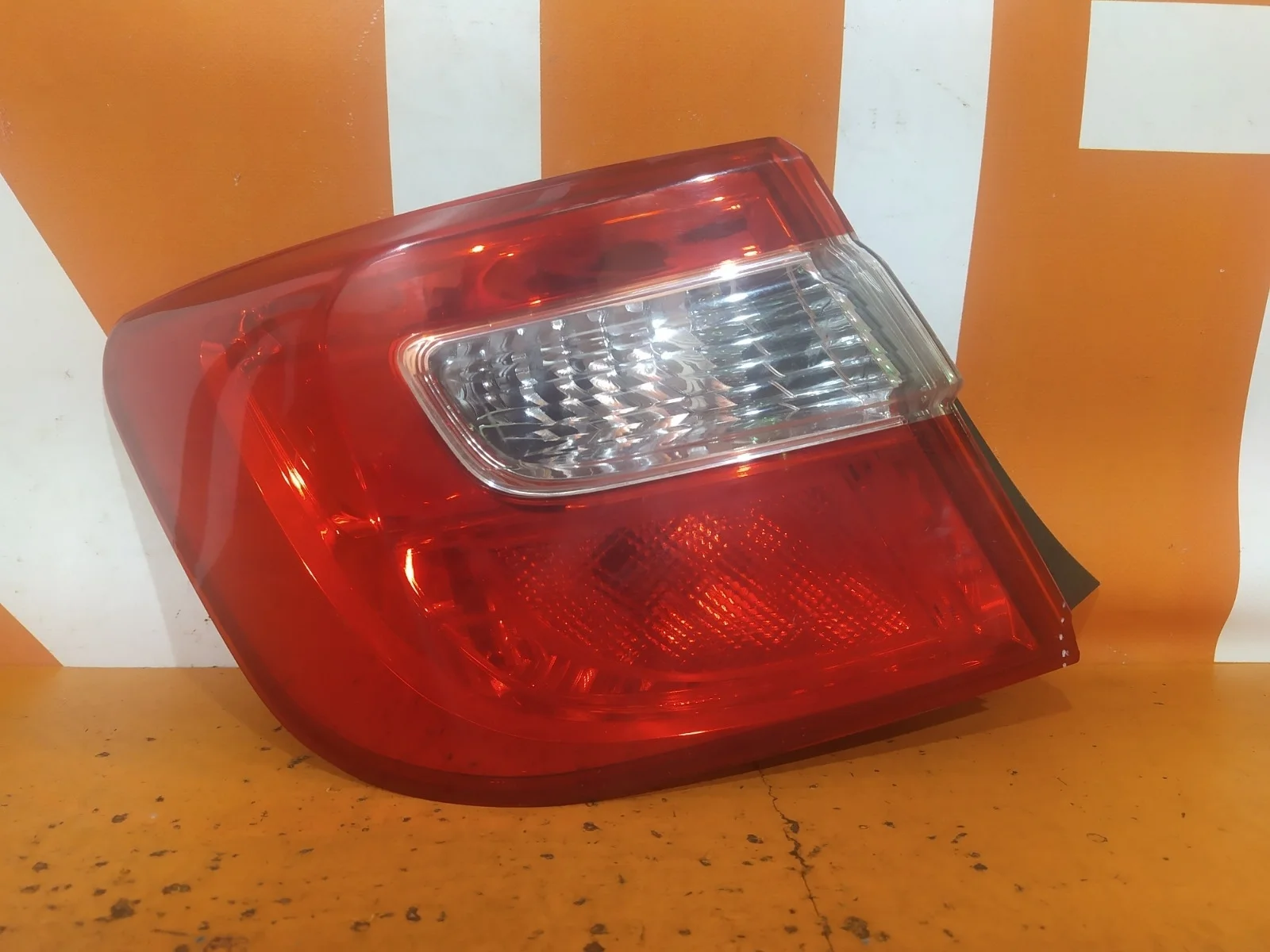 Фонарь внешний Toyota Camry 2011-2014 7 XV50