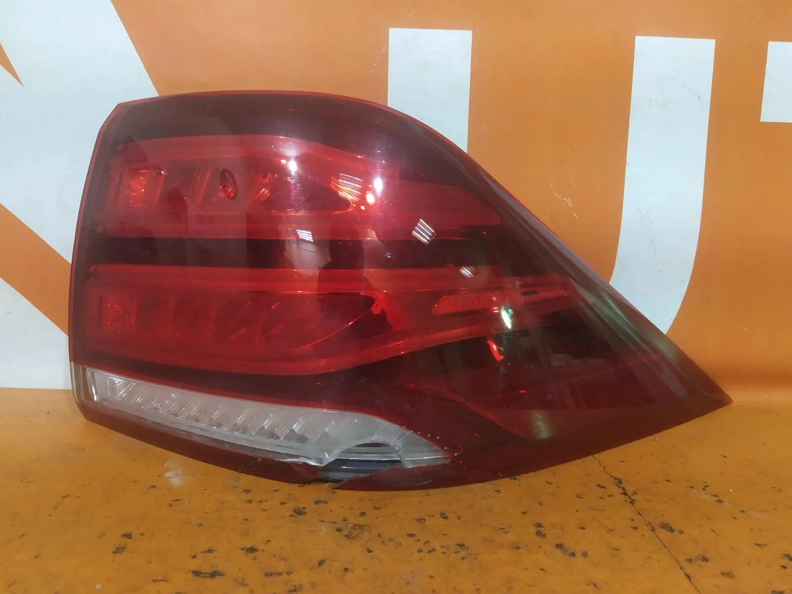 Фонарь внешний Mercedes ML GLE-Class 2015-2018 W166