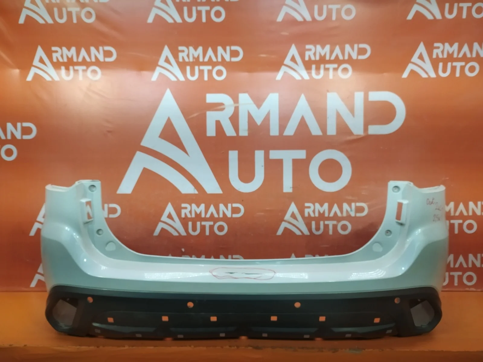 Бампер Mitsubishi Outlander 2018-нв 3