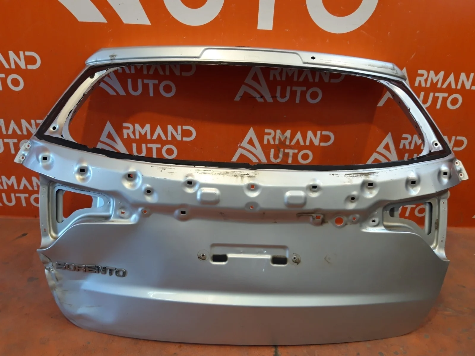 Дверь багажника Kia Sorento 2012-2019 XM