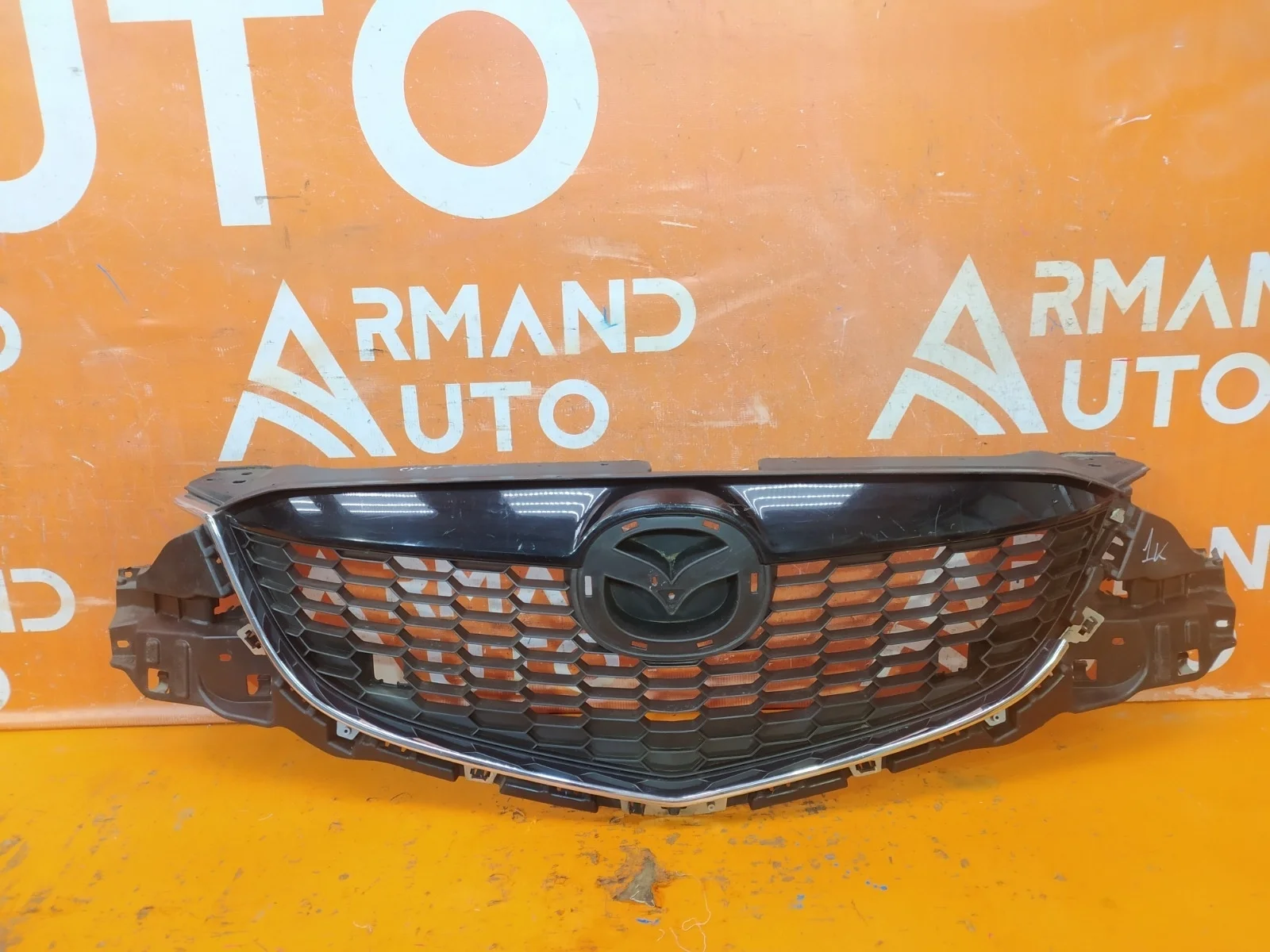 Решетка радиатора Mazda CX-5 2011-2015
