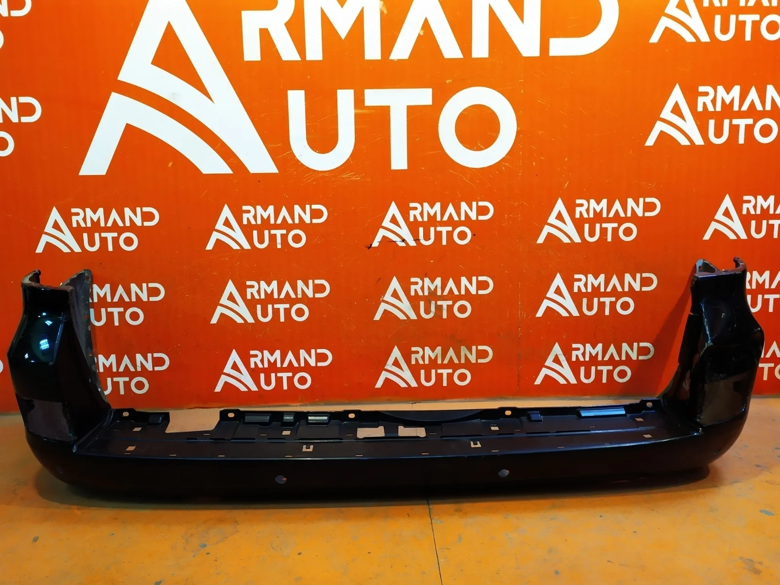 Бампер Toyota Land Cruiser 2015-2021 200
