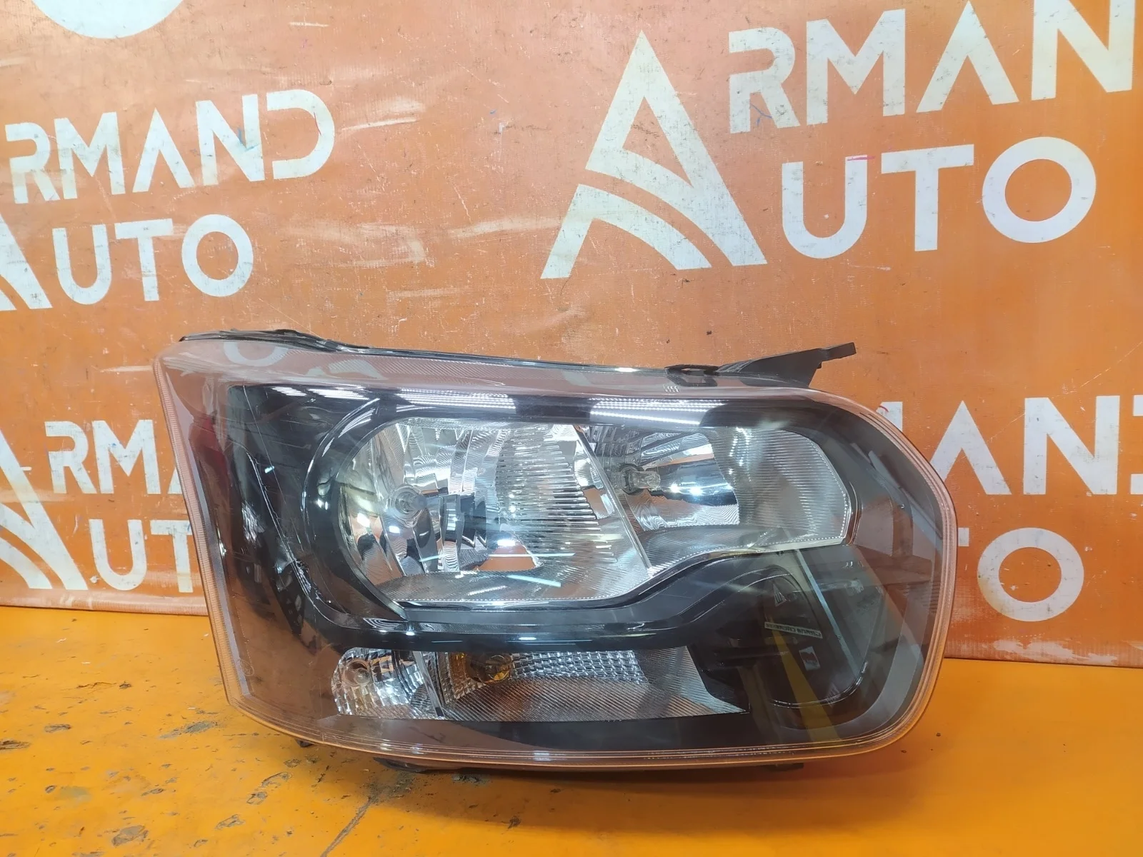 Фара Ford Transit 2014-нв 7 TTG