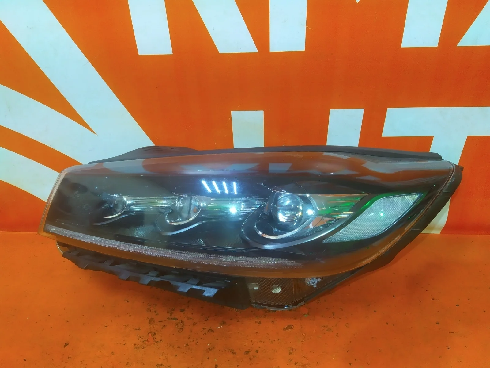 Фара Kia Sorento 2017-2020 3 Prime UM