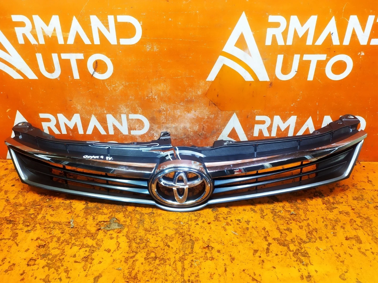 Решетка радиатора Toyota Camry 2014-2017 XV50