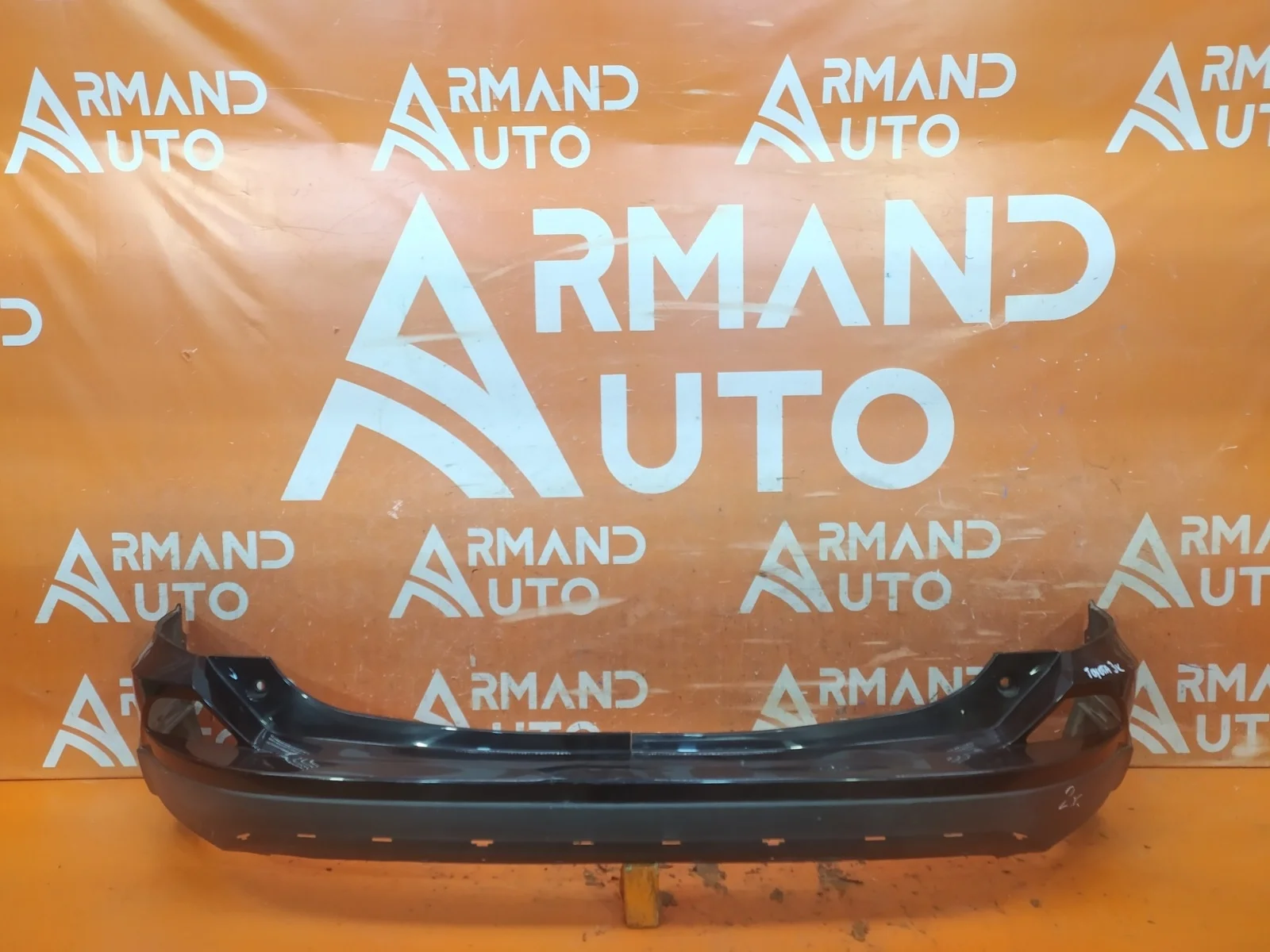 Бампер Toyota RAV4 2015-2019 CA40